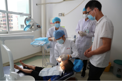 口腔医学中心开业 五附院与口腔医院联手打造从化区高水平口腔医疗基地